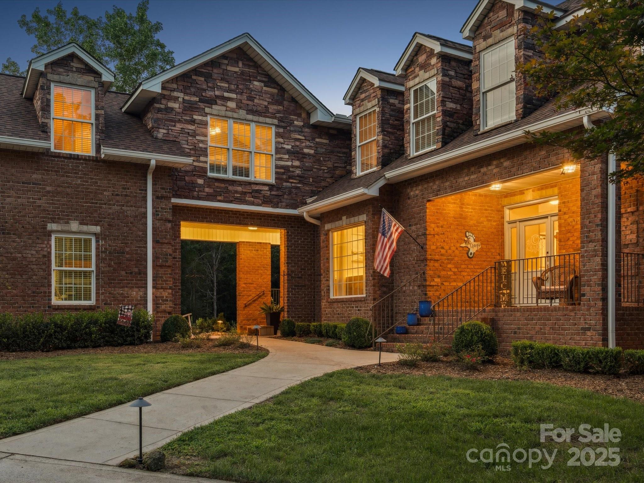 4050 Muirfield Drive