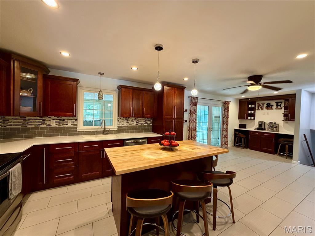 4 El Rancho Drive