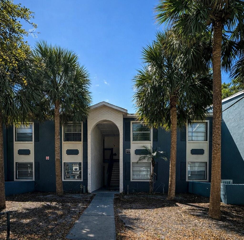 2505 N Alafaya Trail 8