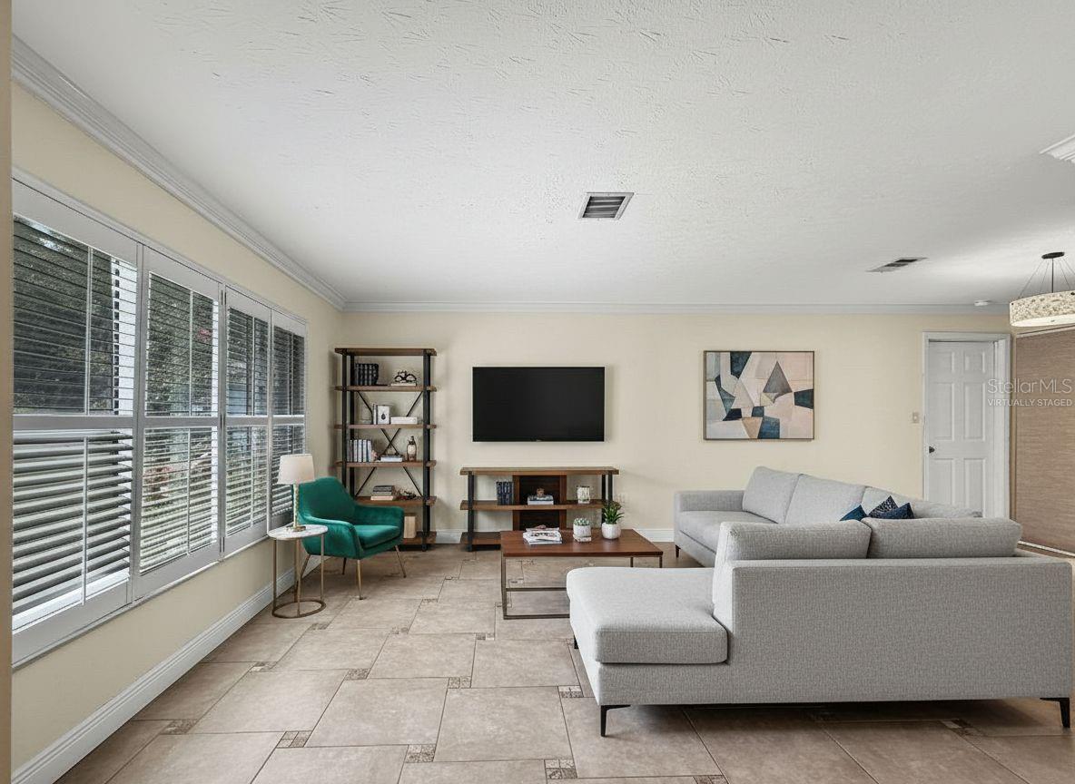 1011 Winding Oaks Drive