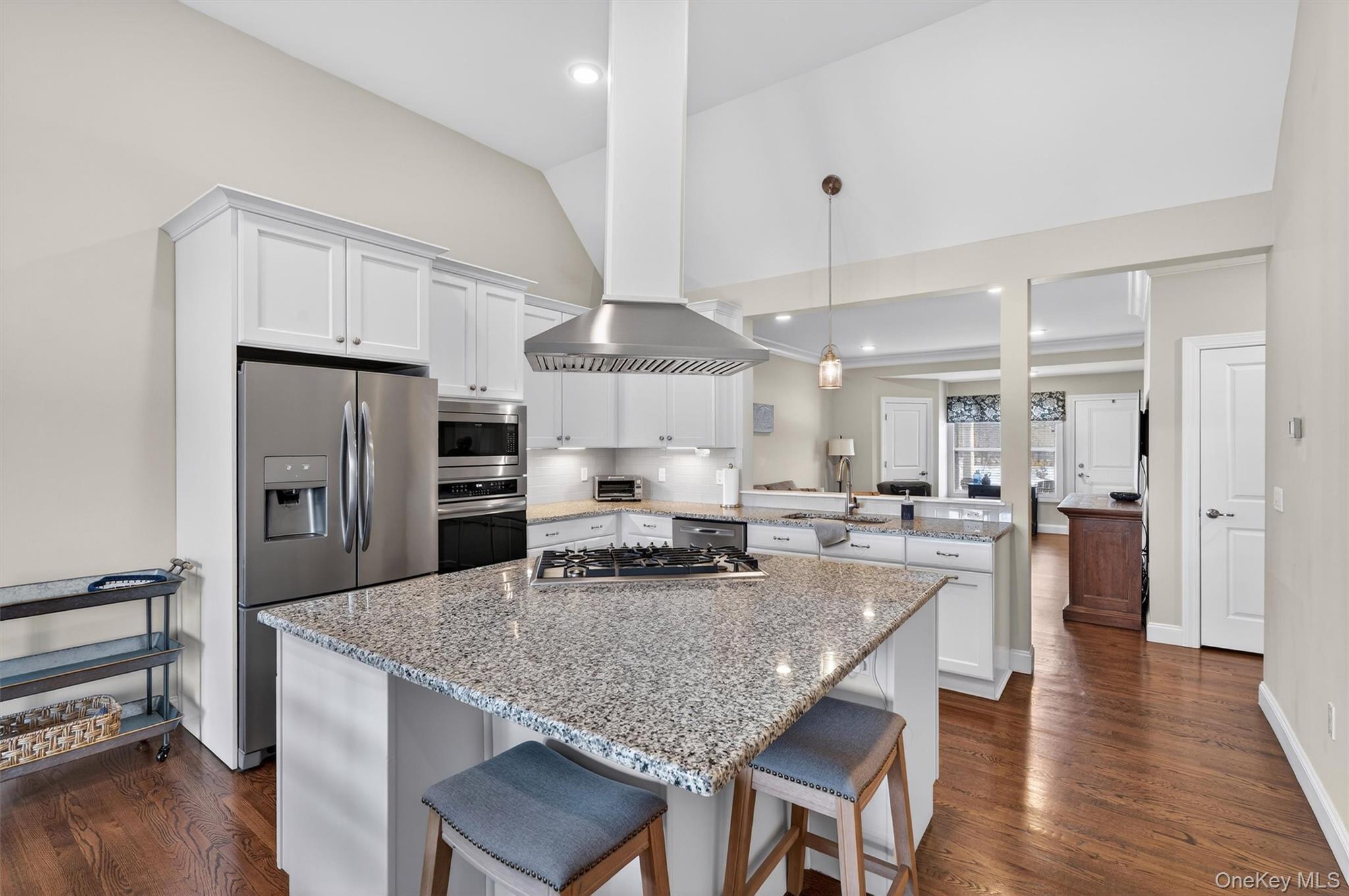 4 Strasser Place