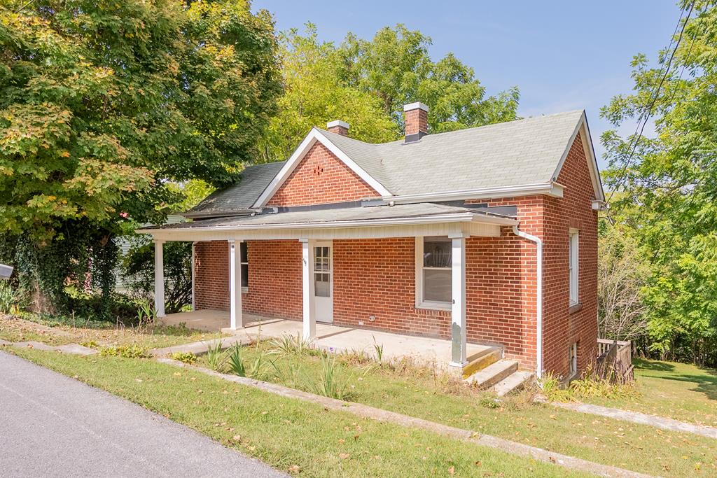 Early 1900's home with lots of potential.  This home has been a rental for years, but could be a charmer with some TLC.  Current owners have always used the home as rental property and it could certainly be used for rental income.   Age of roof is unknown.  Home sold AS-IS.  Sellers welcome home inspections, but no repairs will be made.