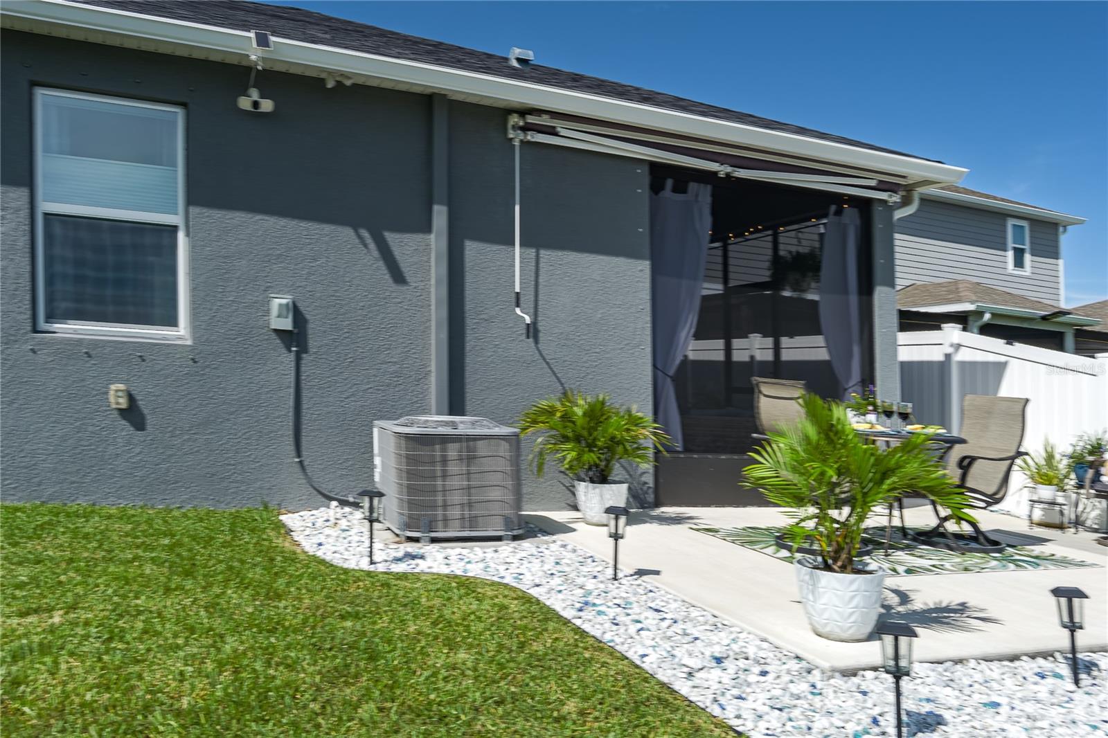 9577 Sandy Bluffs Circle