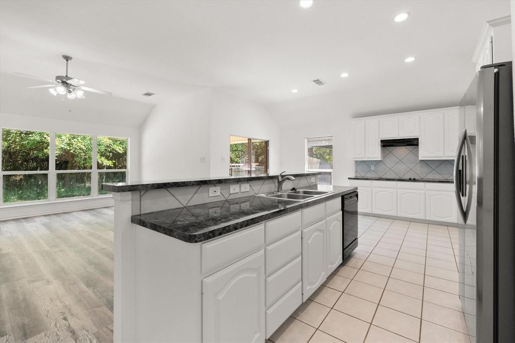 2724 Forest Lake Drive