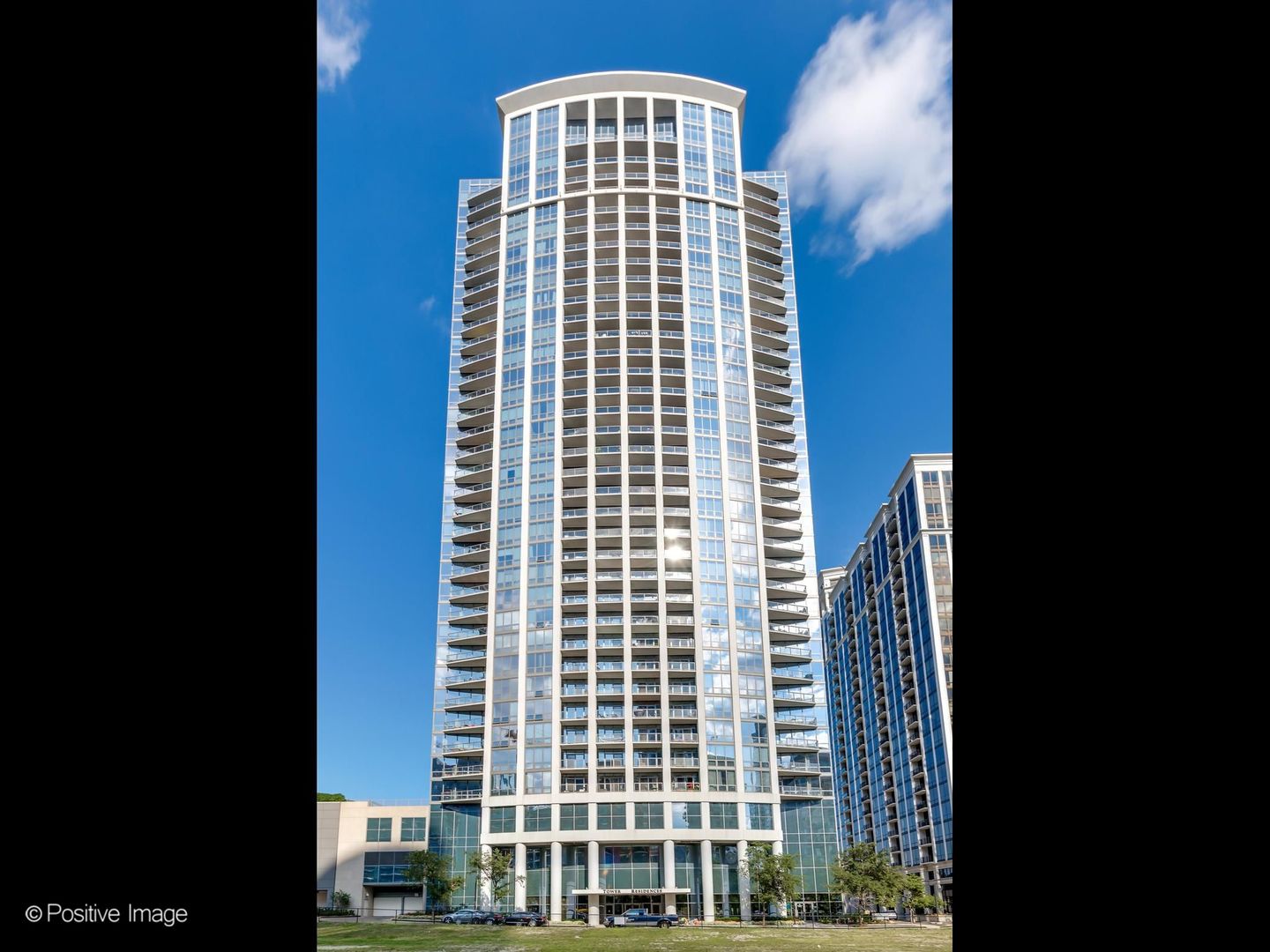 1235 S Prairie Avenue 1404
