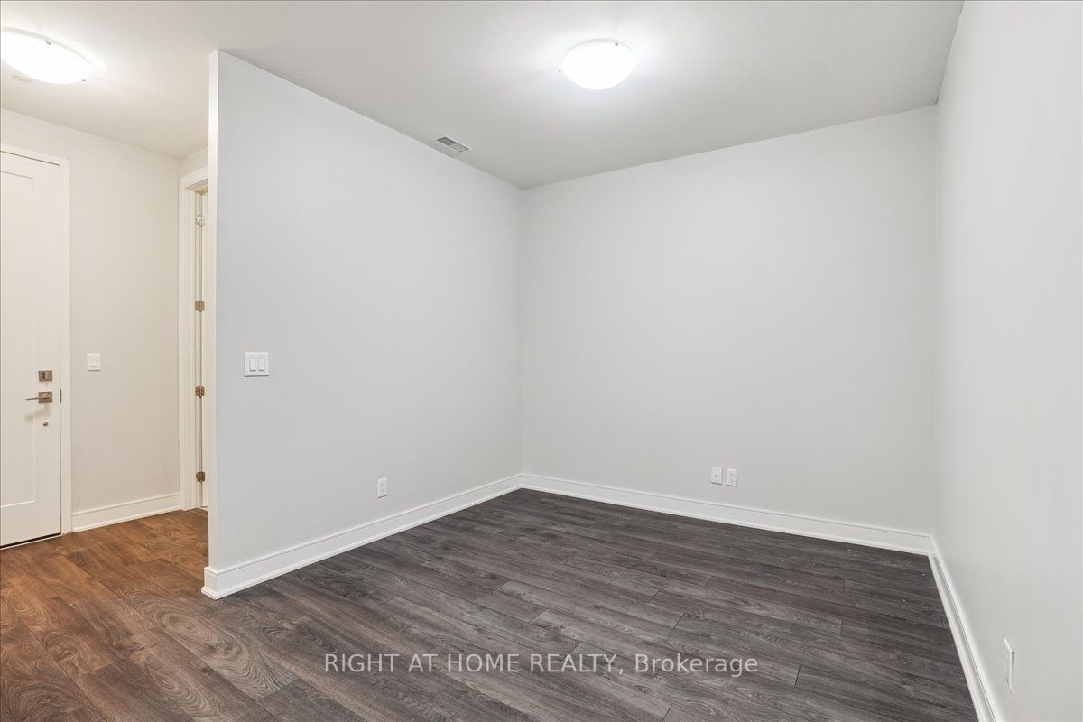 150 W Main St 314