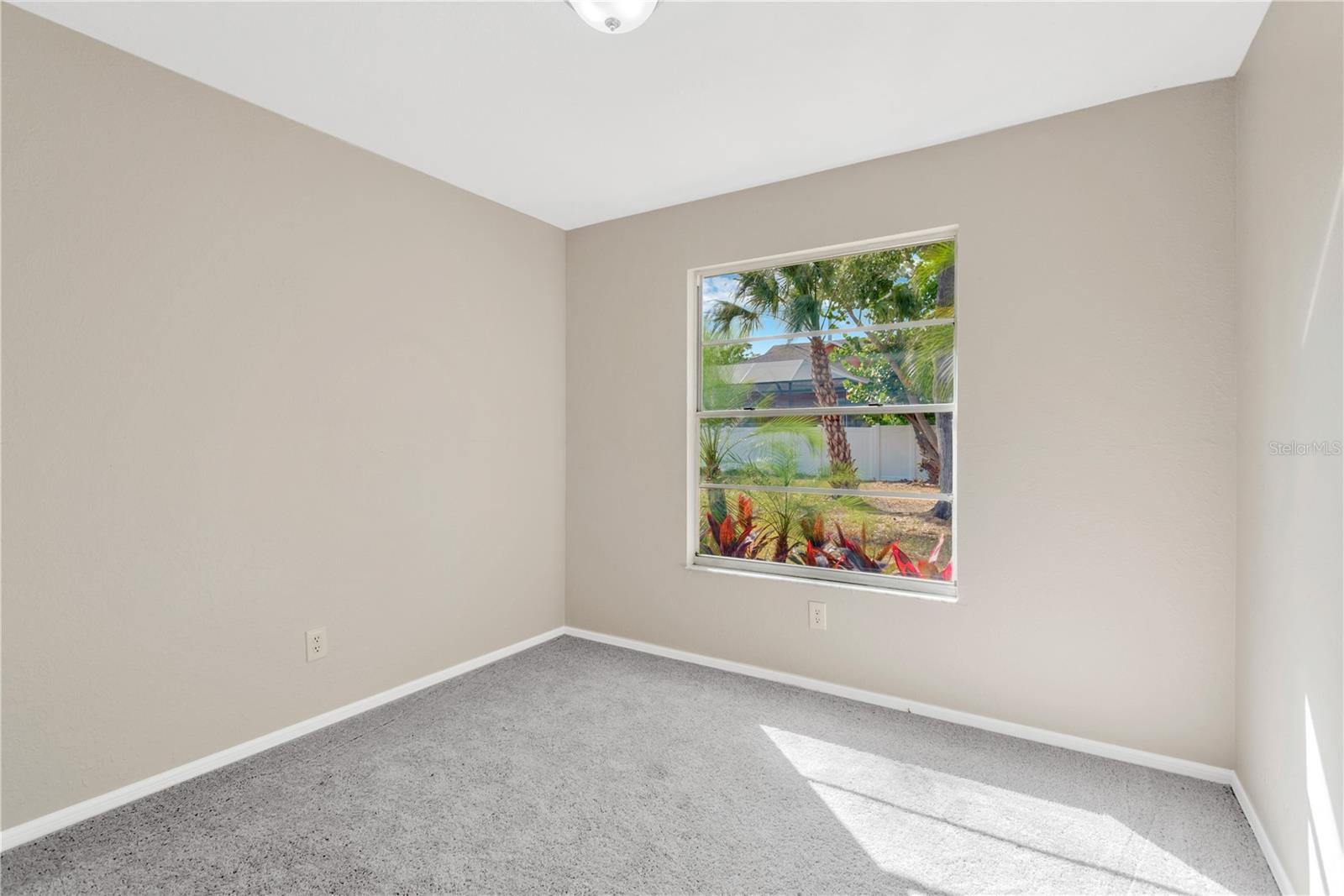 6509 S Englewood Avenue