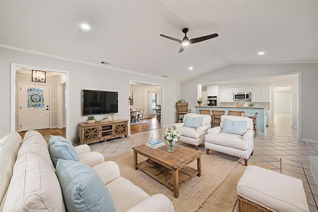 2013 Glenwood Circle