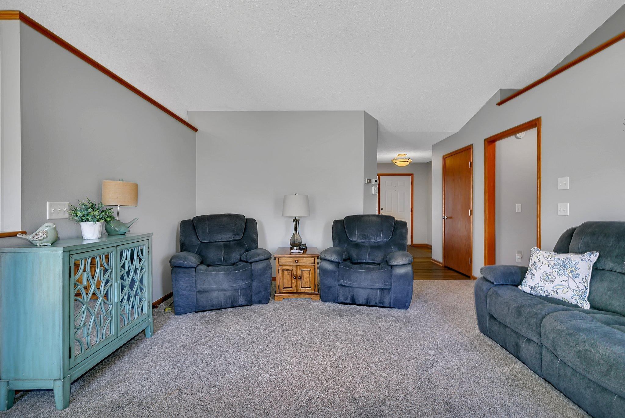 223 Glenview Loop