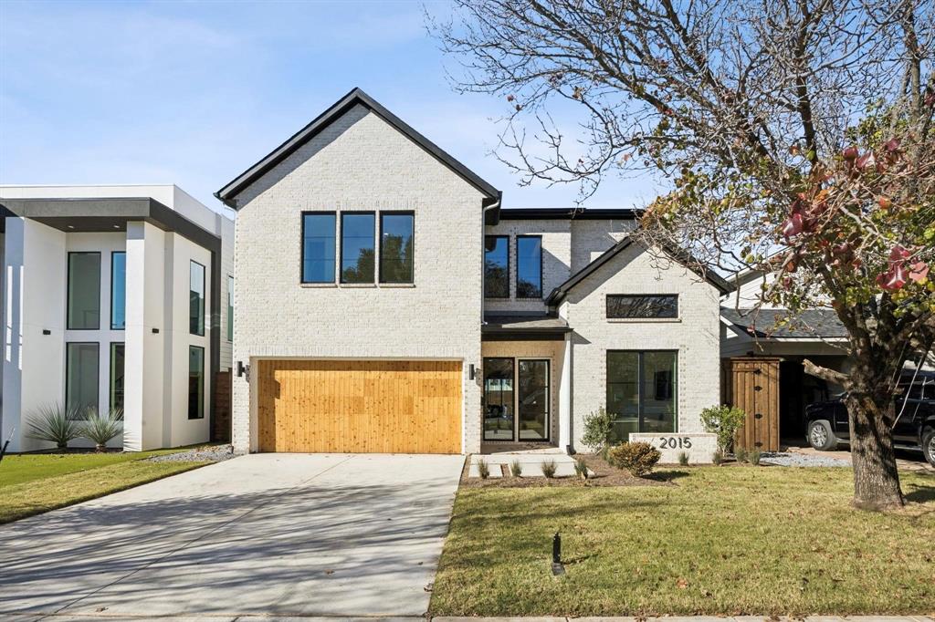 Steps away from all that Lower Greenville has to offer, this brand new transitional home, built by Varig Construction,features five bedrooms with primary and guest down along with five full and one half bath, a dedicated office, library,and game room, all spanning over 5,000 square feet. The chef's kitchen features GE Monogram appliances that includea six- burner range, 48 inch paneled fridge and freezer, all that lead into the flanked dining room. Vaulted ceilings anda sitting area are highlights of the primary suite in addition to the spa-like bathroom that has a soaking tub, standalone shower, and large oversized closet. Upstairs includes three additional en-suite bedrooms as well as a gameroom,library, and office. Comfortable living continues outdoors with a covered patio that features an outdoor kitchen,providing the perfect balance of living and entertaining.