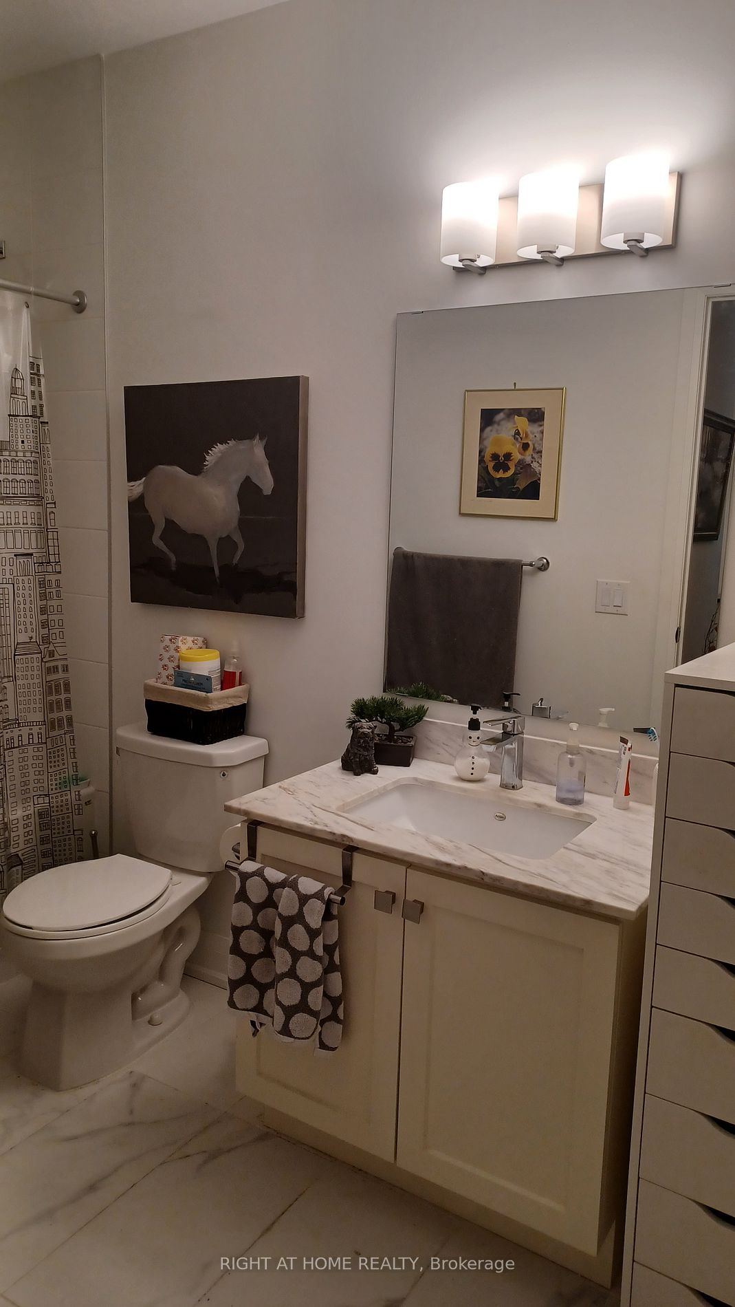 1400 Kingston Rd 102