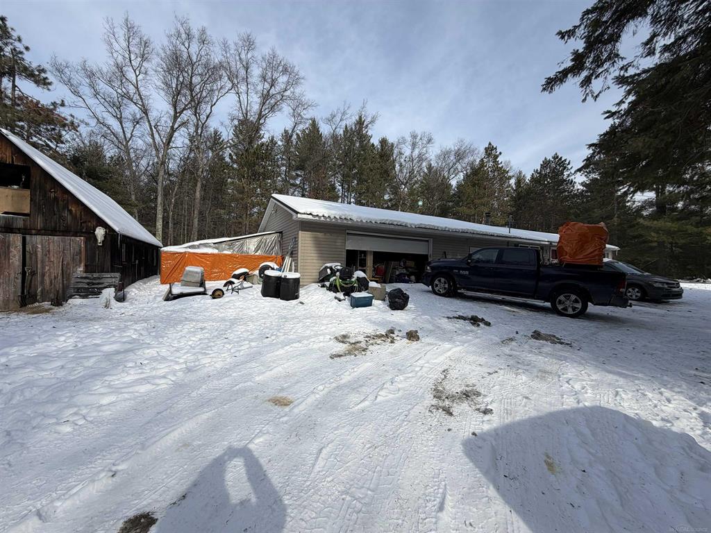 Welcome to 6230 Shellenbarger Rd, a charming home on a spacious lot in the peaceful community of Hale, Michigan. This property offers comfortable living space with multiple bedrooms and baths, a functional layout, and plenty of room for outdoor activities, storage, or future expansion. Enjoy the rural setting while still being within convenient reach of local amenities ideal for a primary residence, weekend retreat, or investment opportunity.