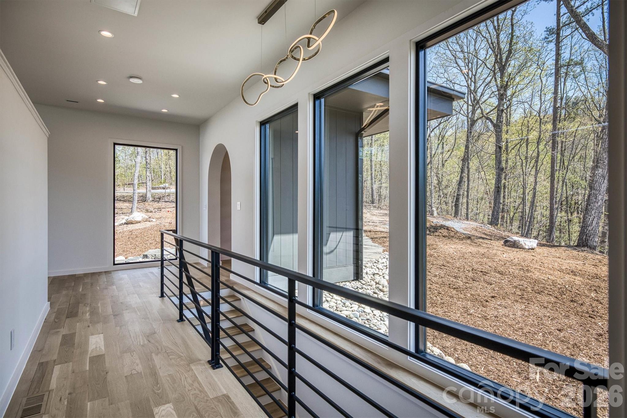 463 Summit Trail