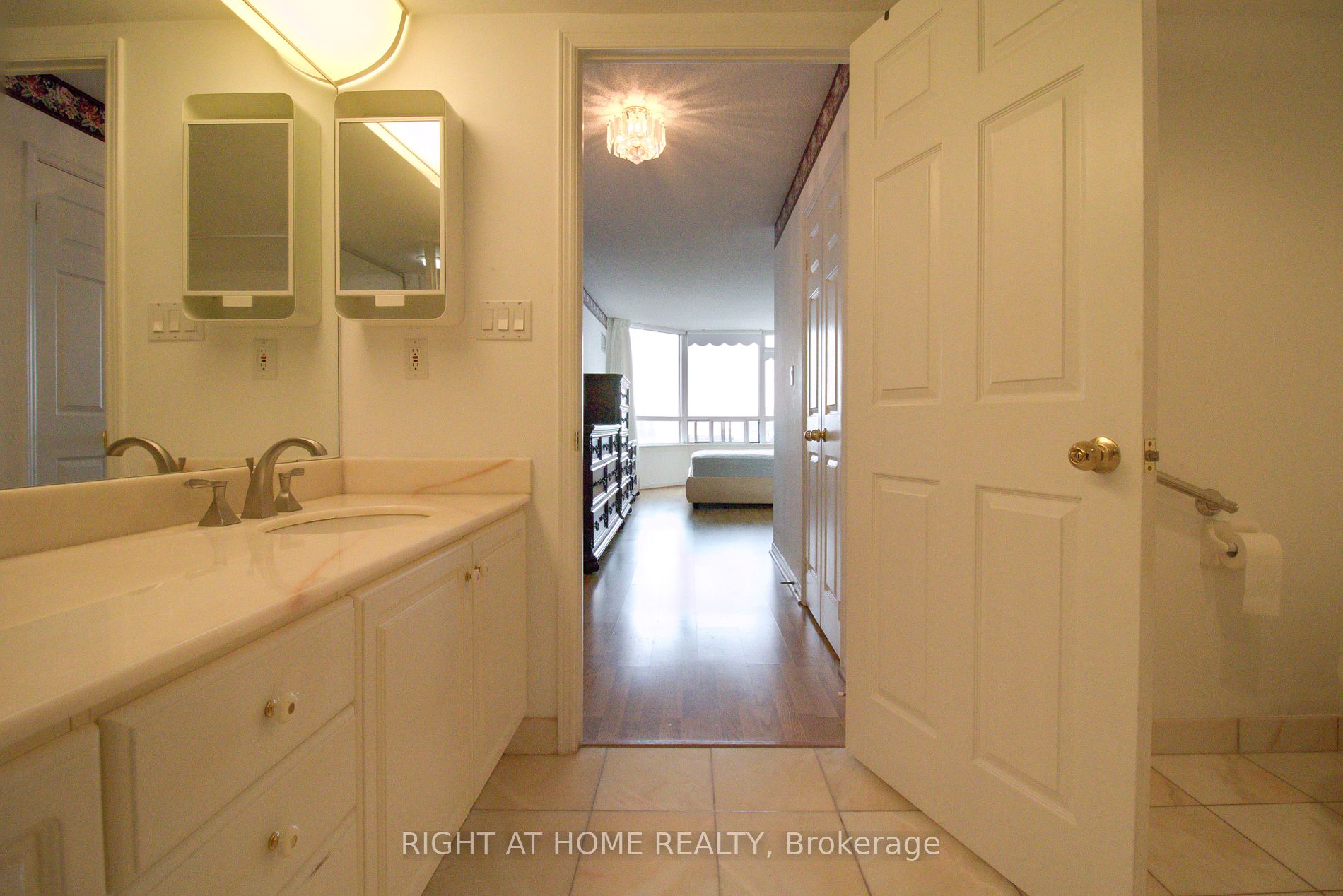 610 Bullock Dr 415