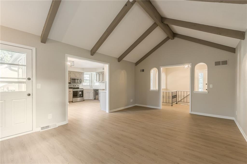 3600 NE 76th Terrace