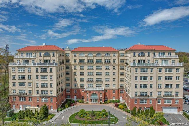 10 Byron Place 310