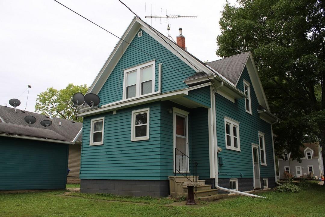 704 Clinton Street