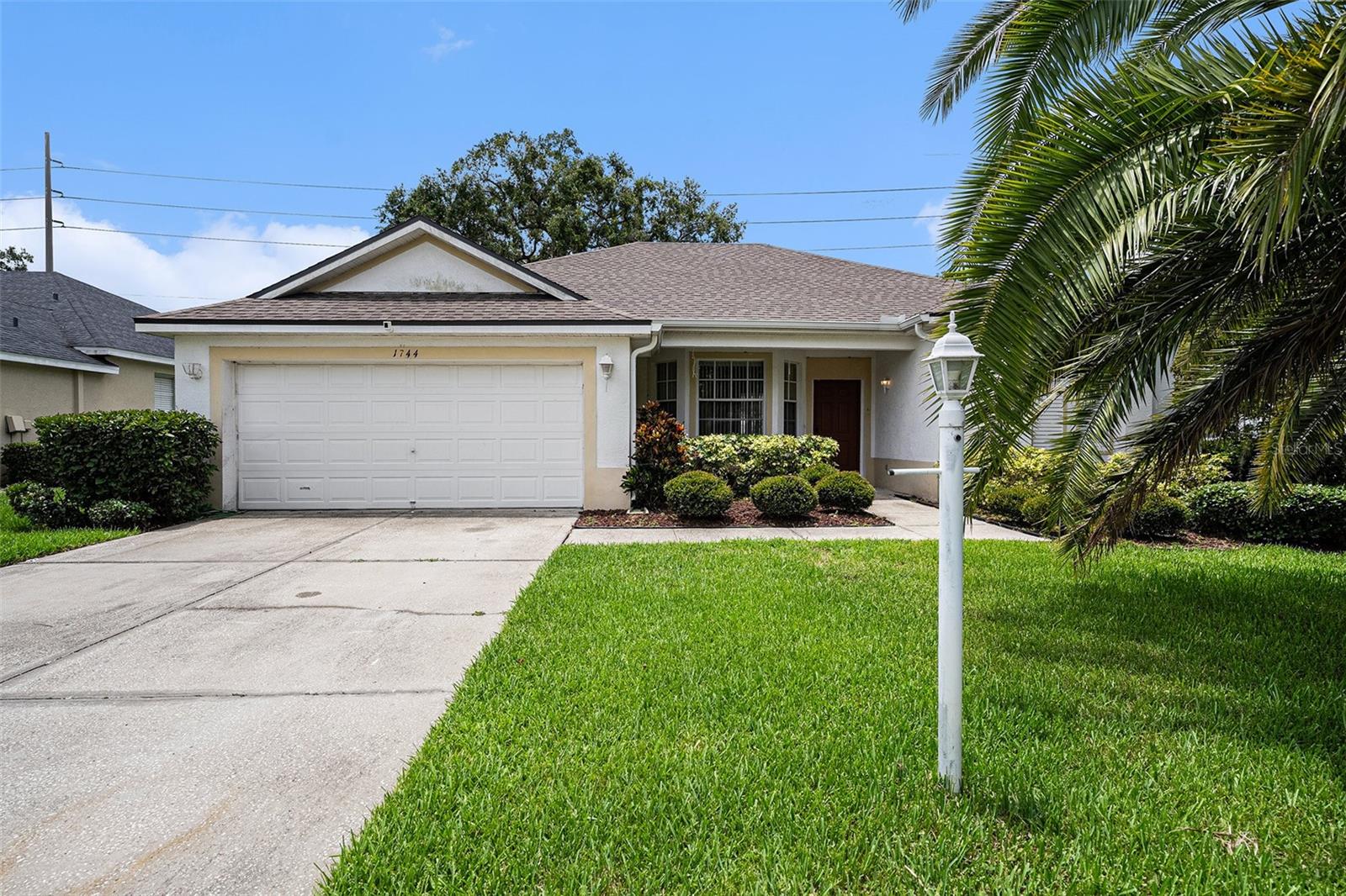 PRICED FOR A QUICK SALE!!! With the NEW ROOF, open and split floorpan, HUGE yard, all that's missing is your personal touch to make this diamond shine once again. Walden Lake is a sought after community and just like the mango tree in the back yard that is laden with fruit, now is your time to pick this fruit and own here.