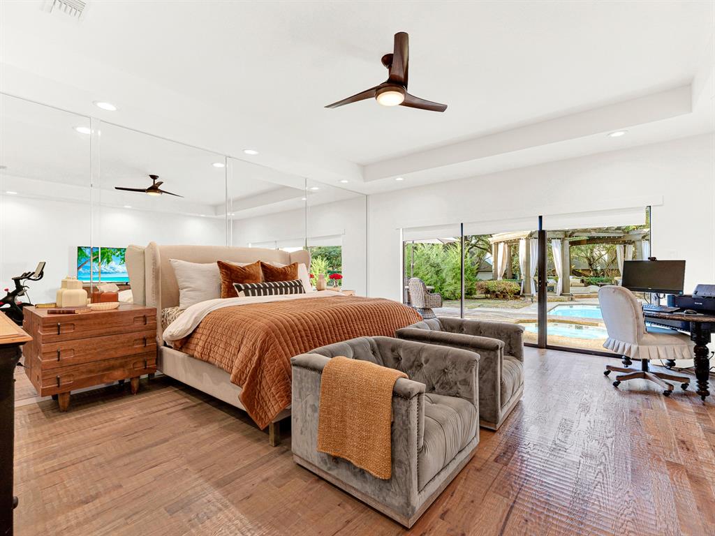 5317 Catamaran Drive