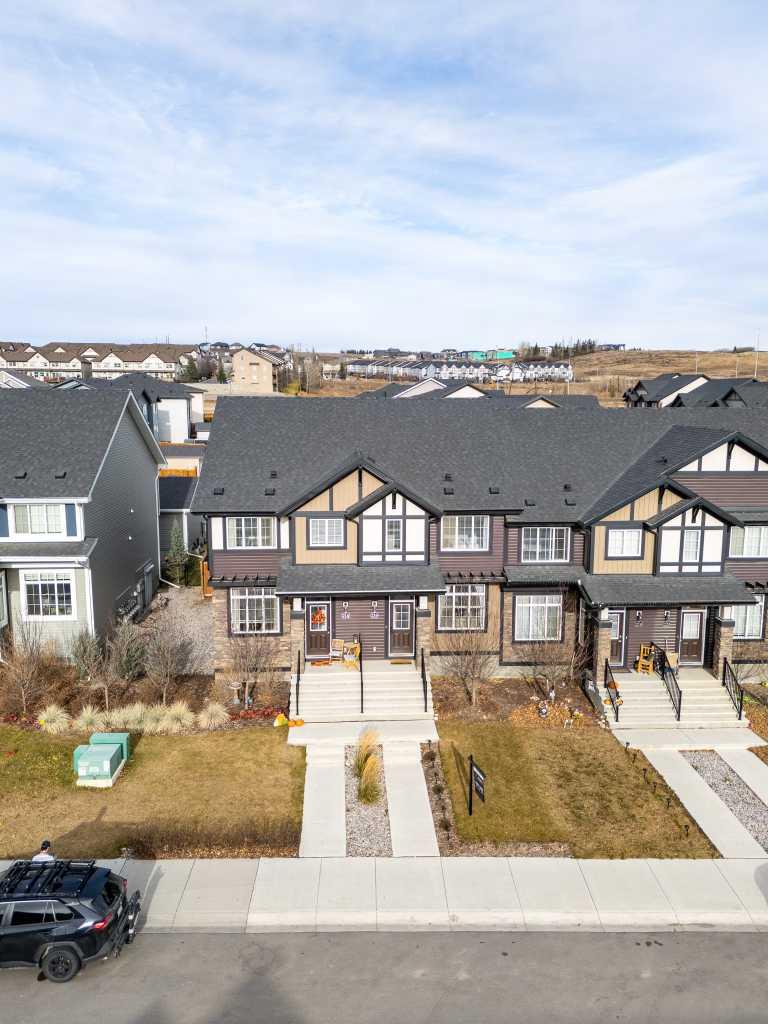 216 Clydesdale Avenue