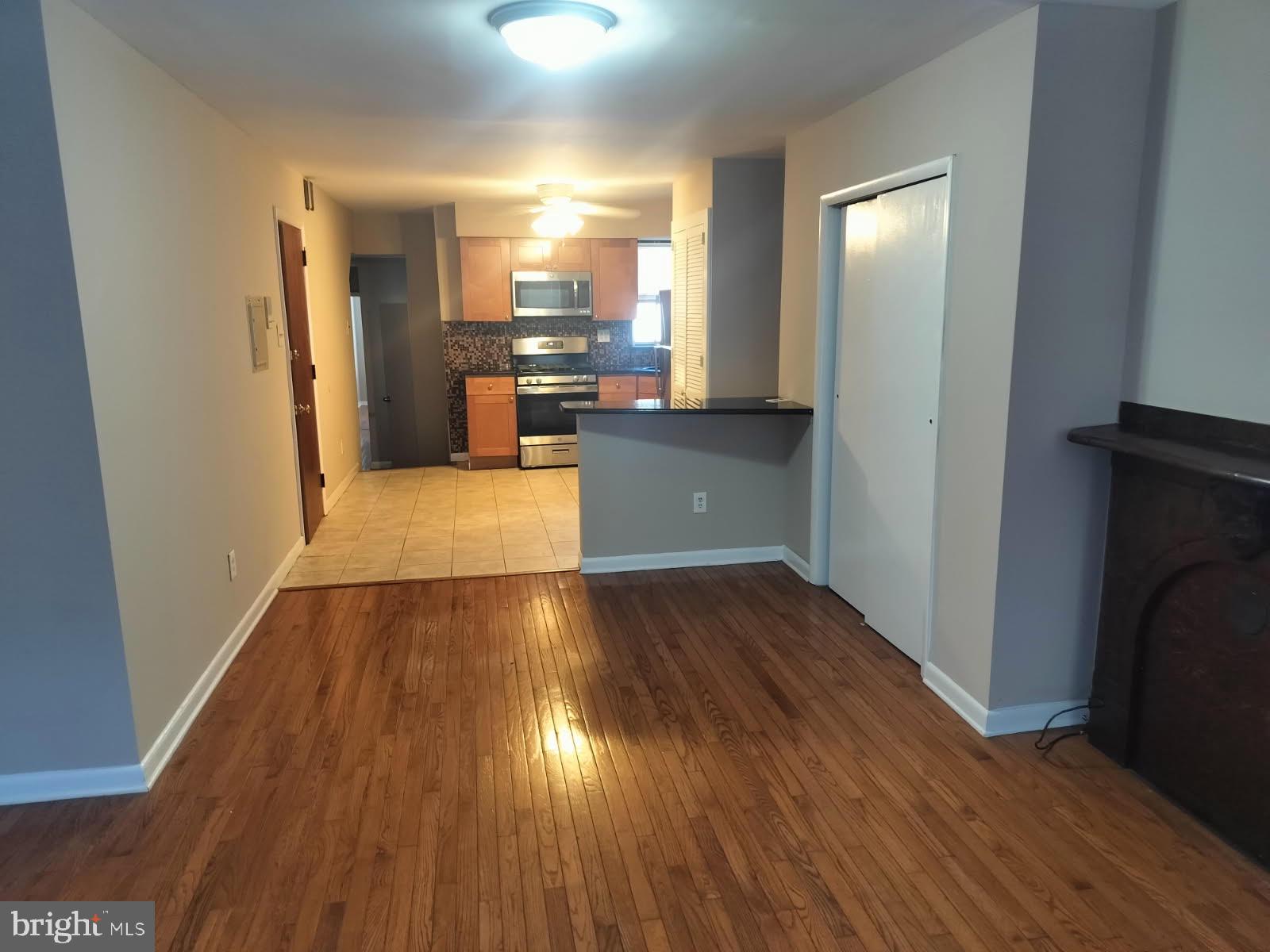 1622 E Passyunk Avenue #2