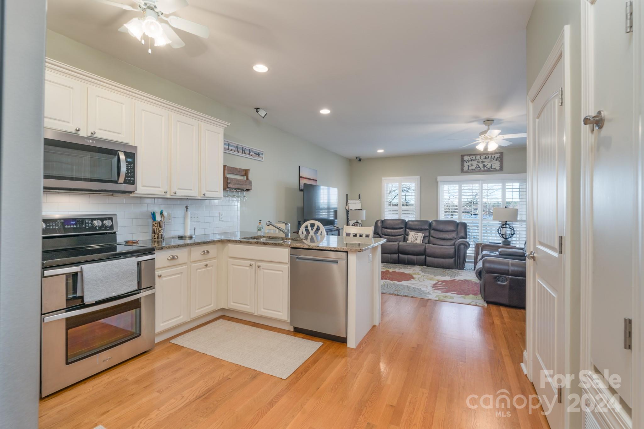 638 Deerfield Road