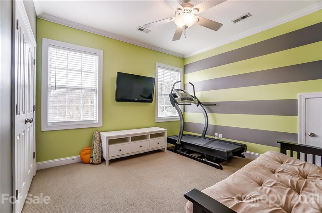 12058 Pelican Court