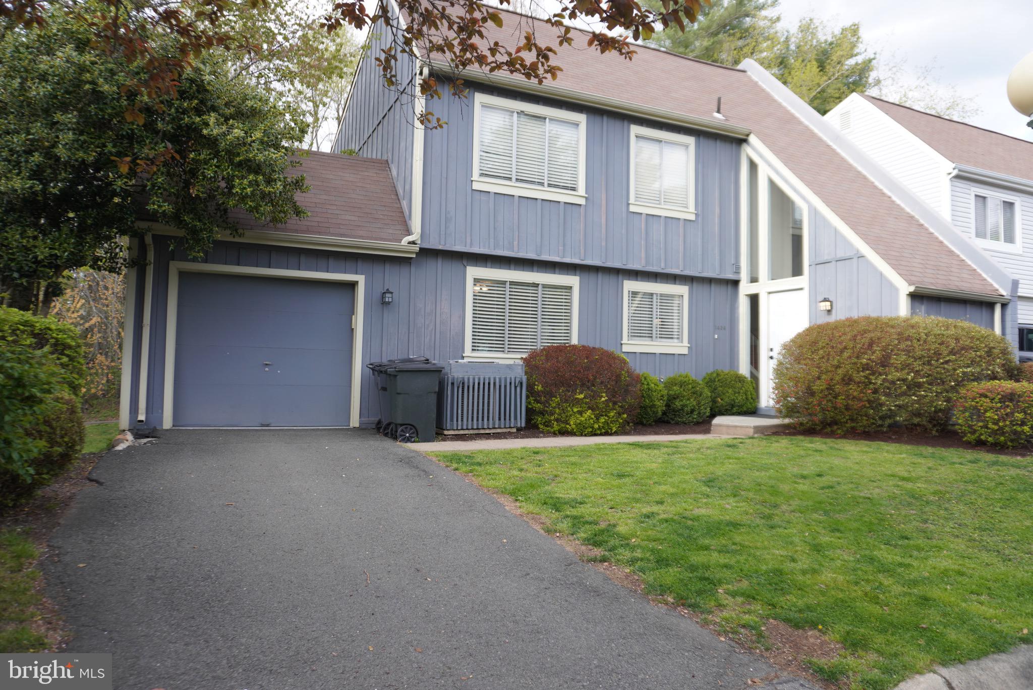 1434 Yellowwood Ct  