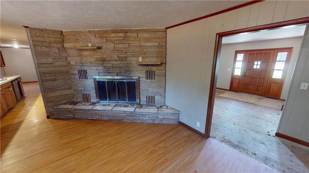 1015 E Quincy N/A
