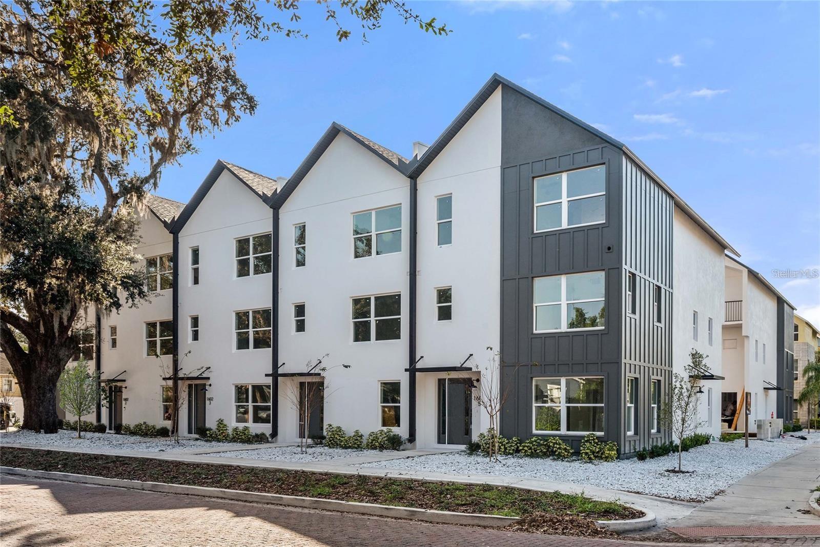 1606 Park Lake Street 9