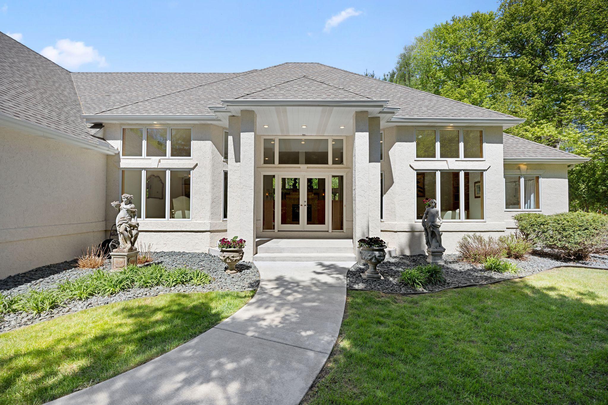 1650 N Farm Road