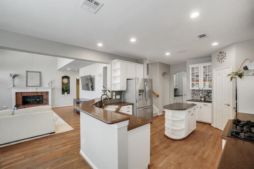 3808 Glenshannon Lane