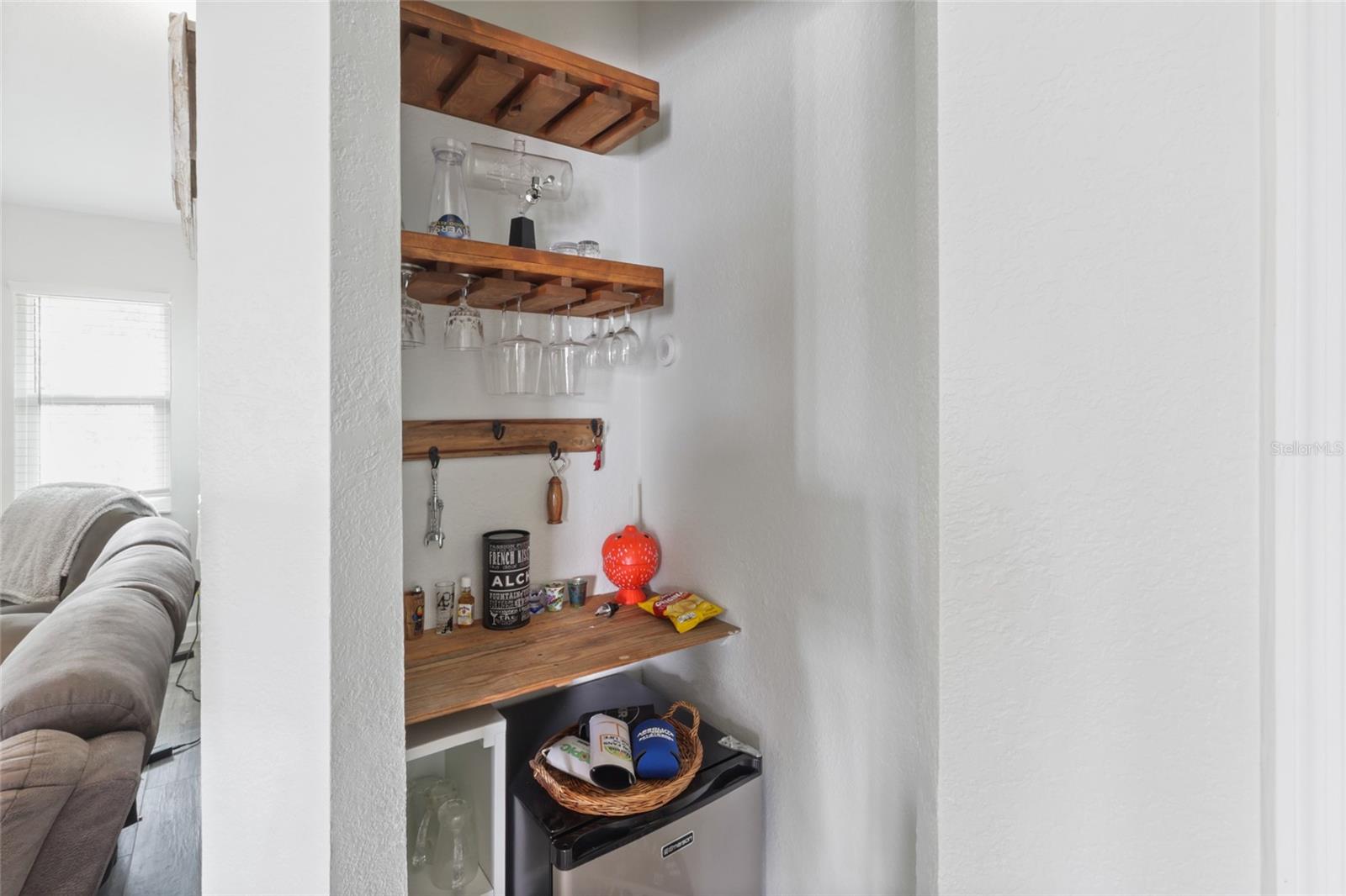 27401 Voyageur Drive