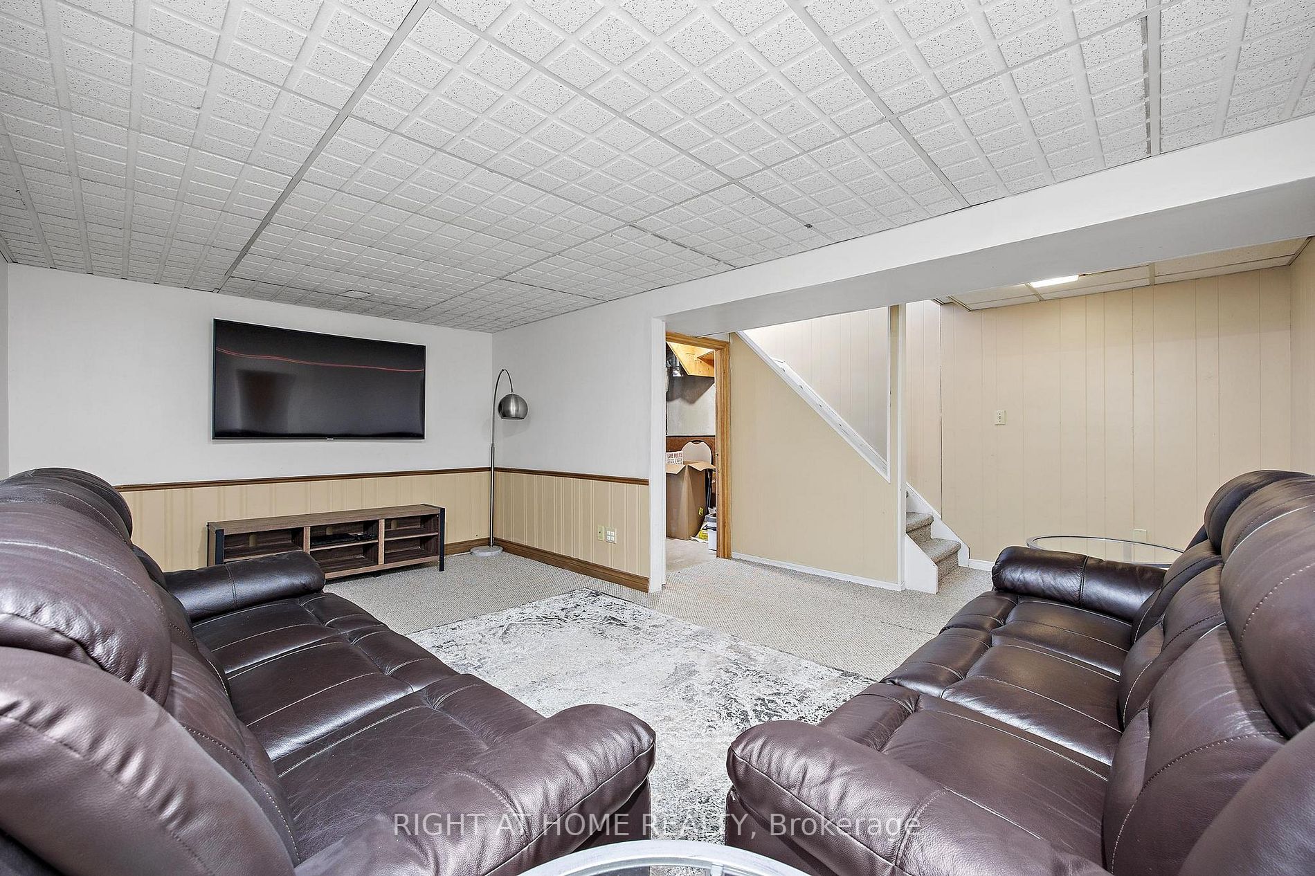 1020 Central Park Dr 82