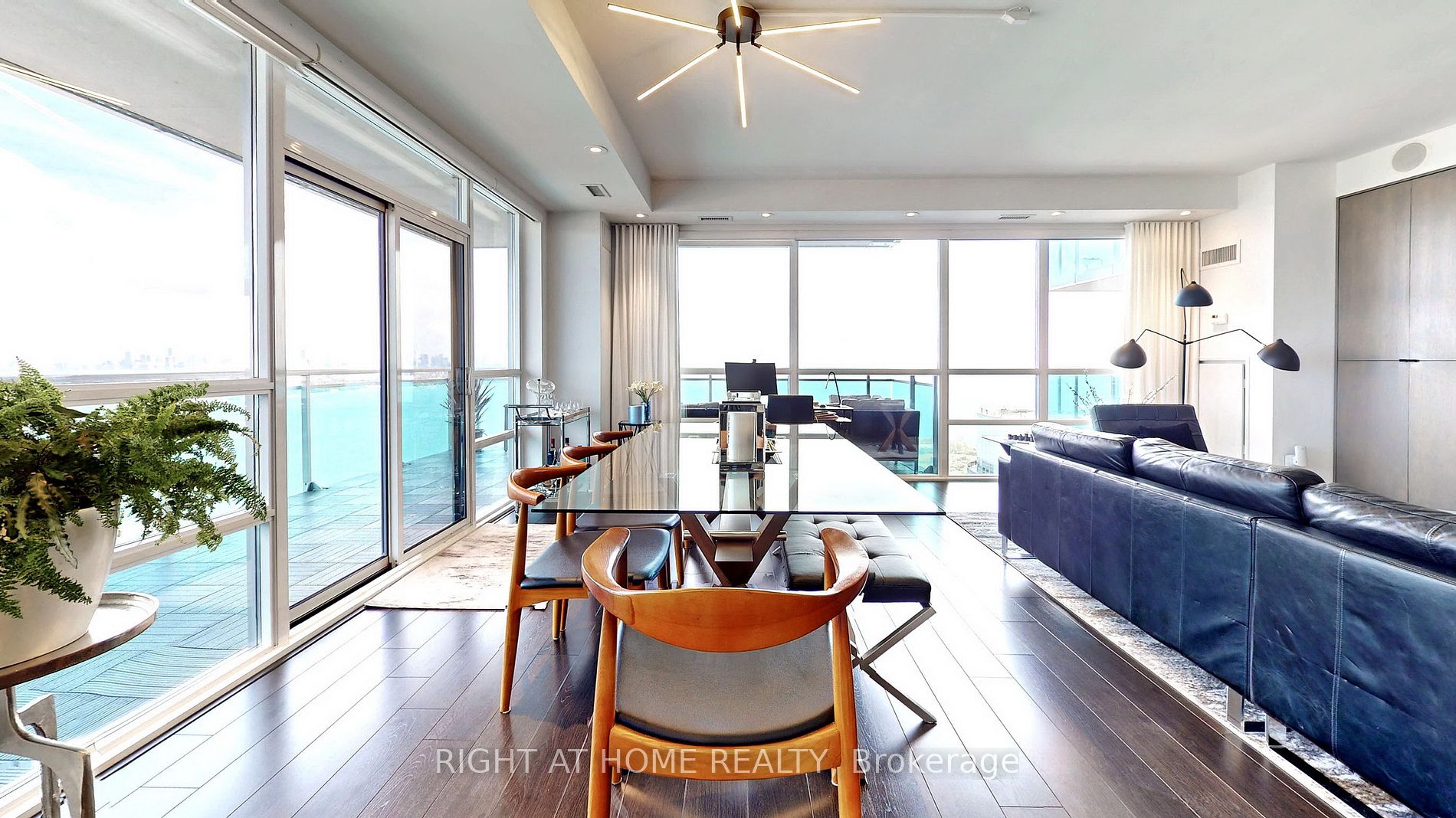 16 Brookers Lane Lph04