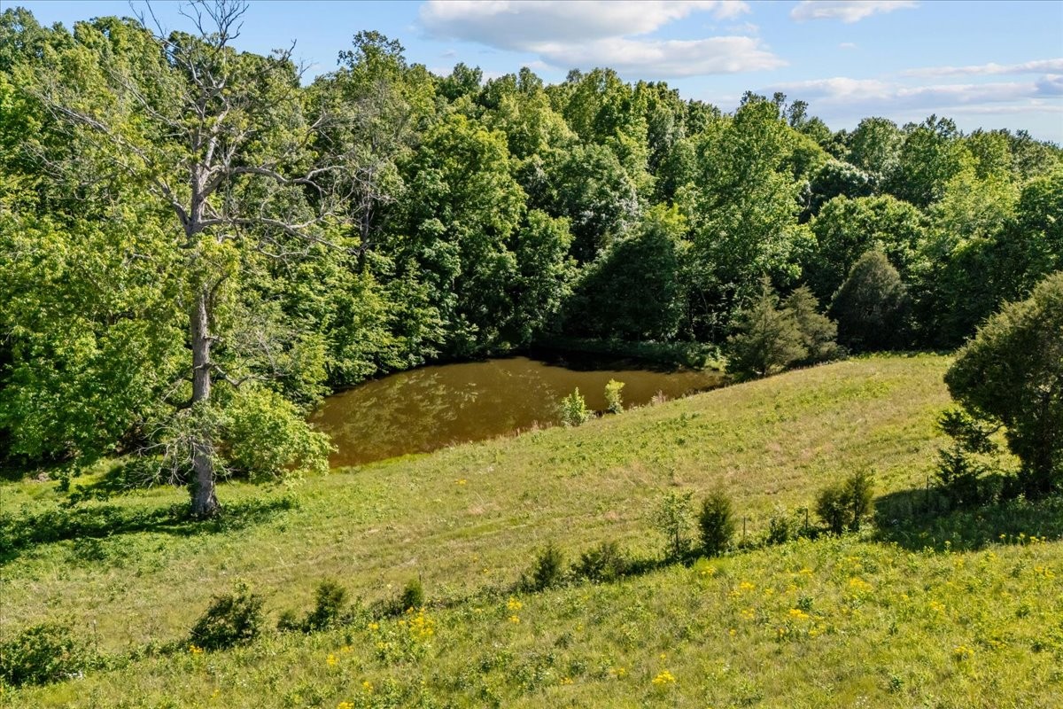 2440 Maple Grove Rd