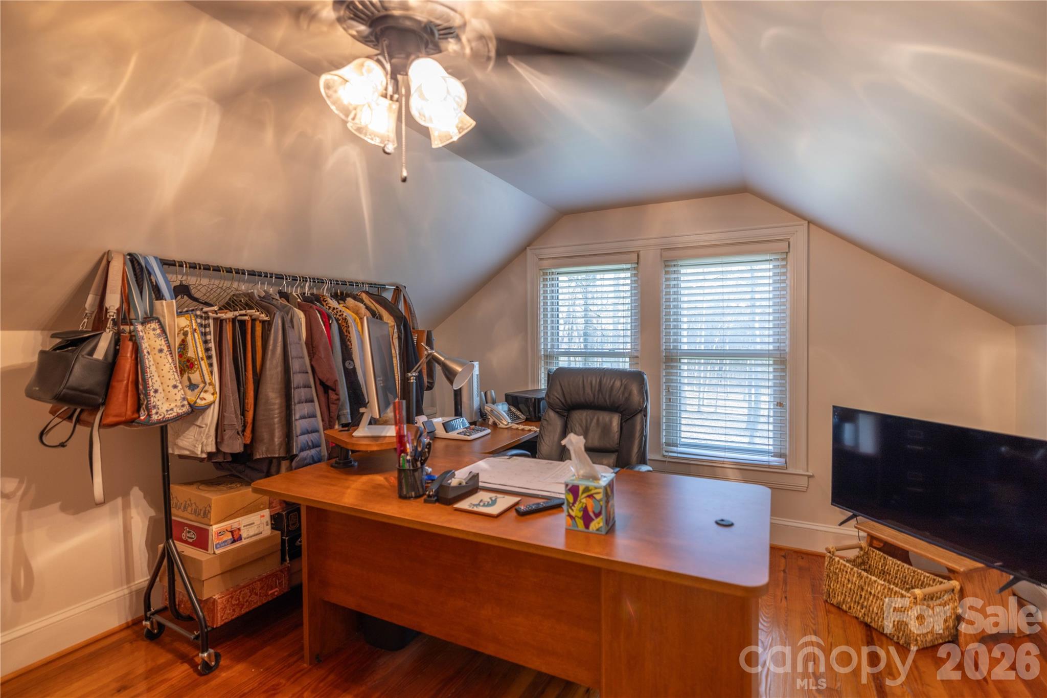 692 Capelsie Road