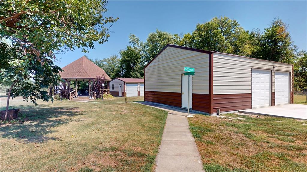 109 E Hardin Place