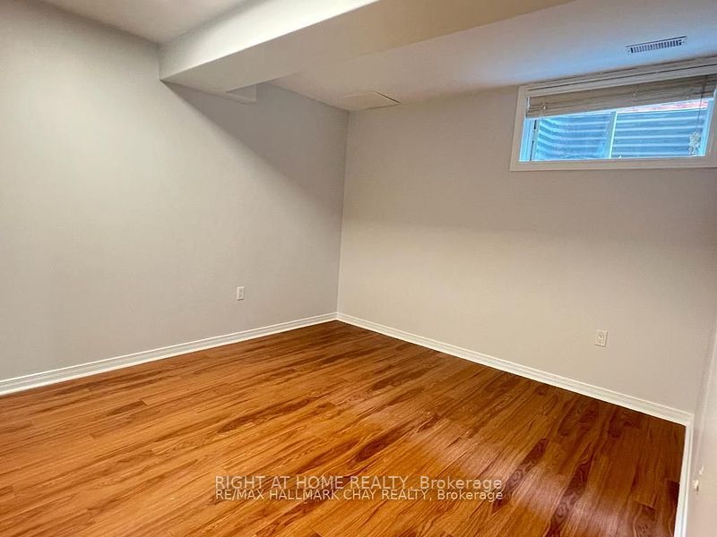 31 Forest Dale Dr Lower L