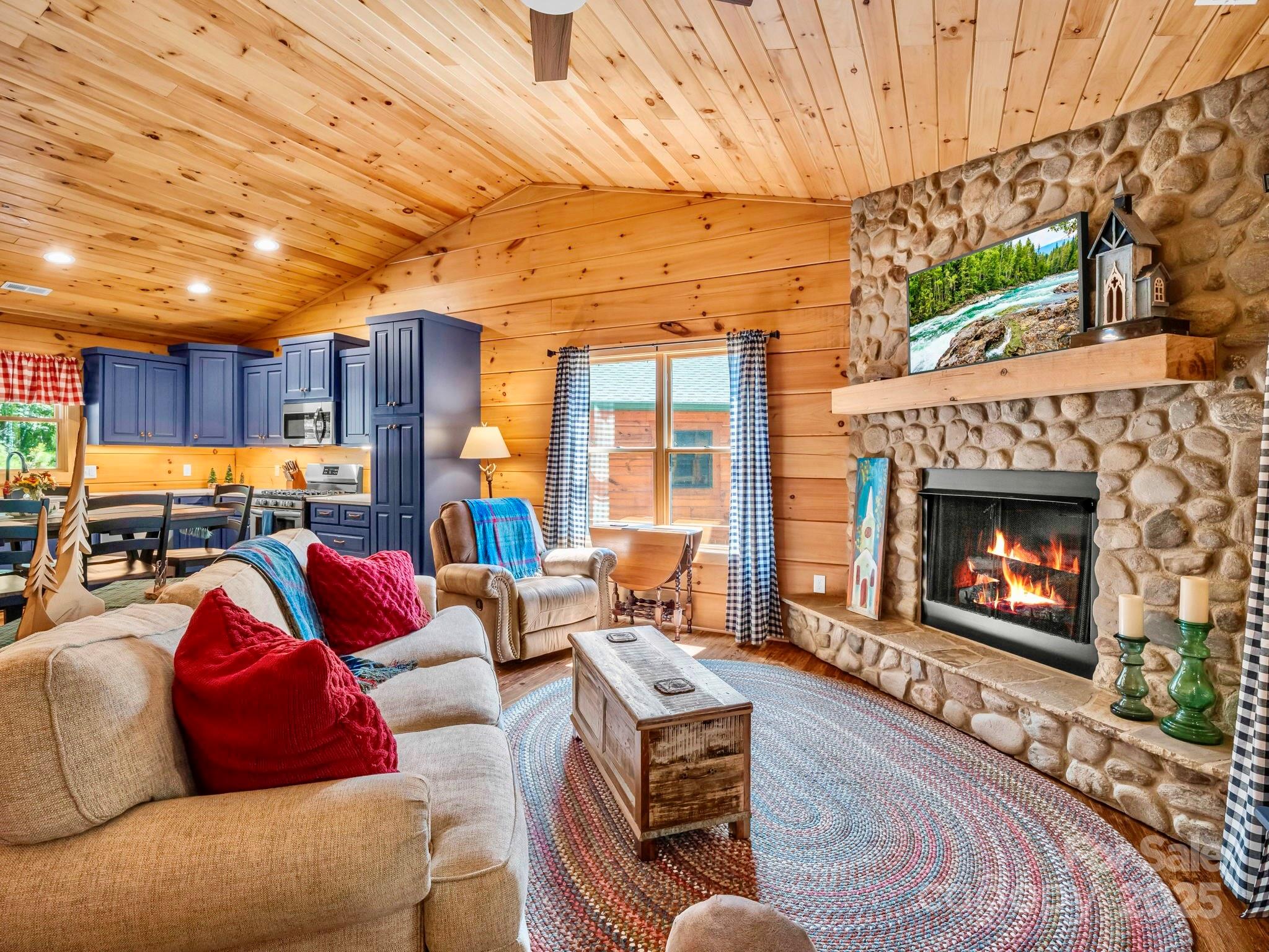 6022 Low Country Road