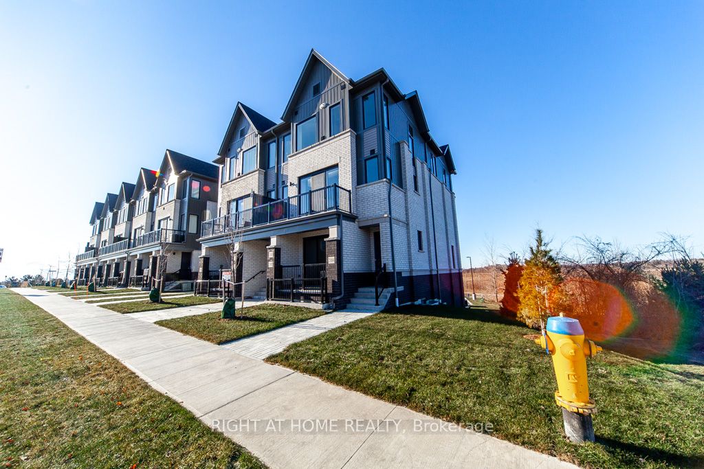 160 Densmore Rd 2104