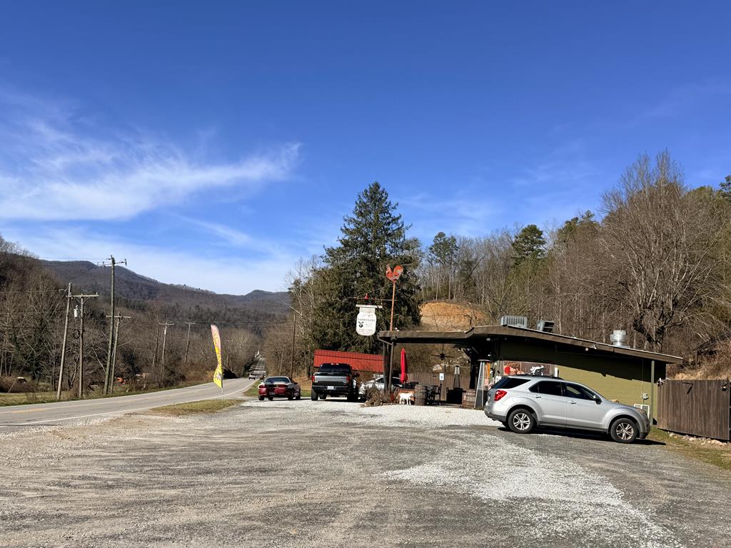 Turnkey Opportunity!!   Diner/Restaurant in Marble, NC, is now available for sale. This high-traffic location features a 30-seat diner and includes all equipment and tools to continue to run this great spot. Ideally situated on 2.74 acres with easy access off Highway 141, the property is centrally located between Murphy and Andrews, drawing customers from both directions. While currently a diner with a proven track record, the space could also be easily converted into a bakery. Recent updates include new mini-splits, fresh paint, and several pieces of new equipment.  This is a wonderful opportunity to make your dreams come true in the heart of Western North Carolina. Please let me know if you would like to schedule a viewing or receive more information.  Come rebrand and make it your own! We are open and will continue to be open.  Just have some other endeavors to chase..