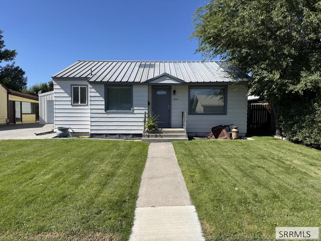 1065 Rose Avenue