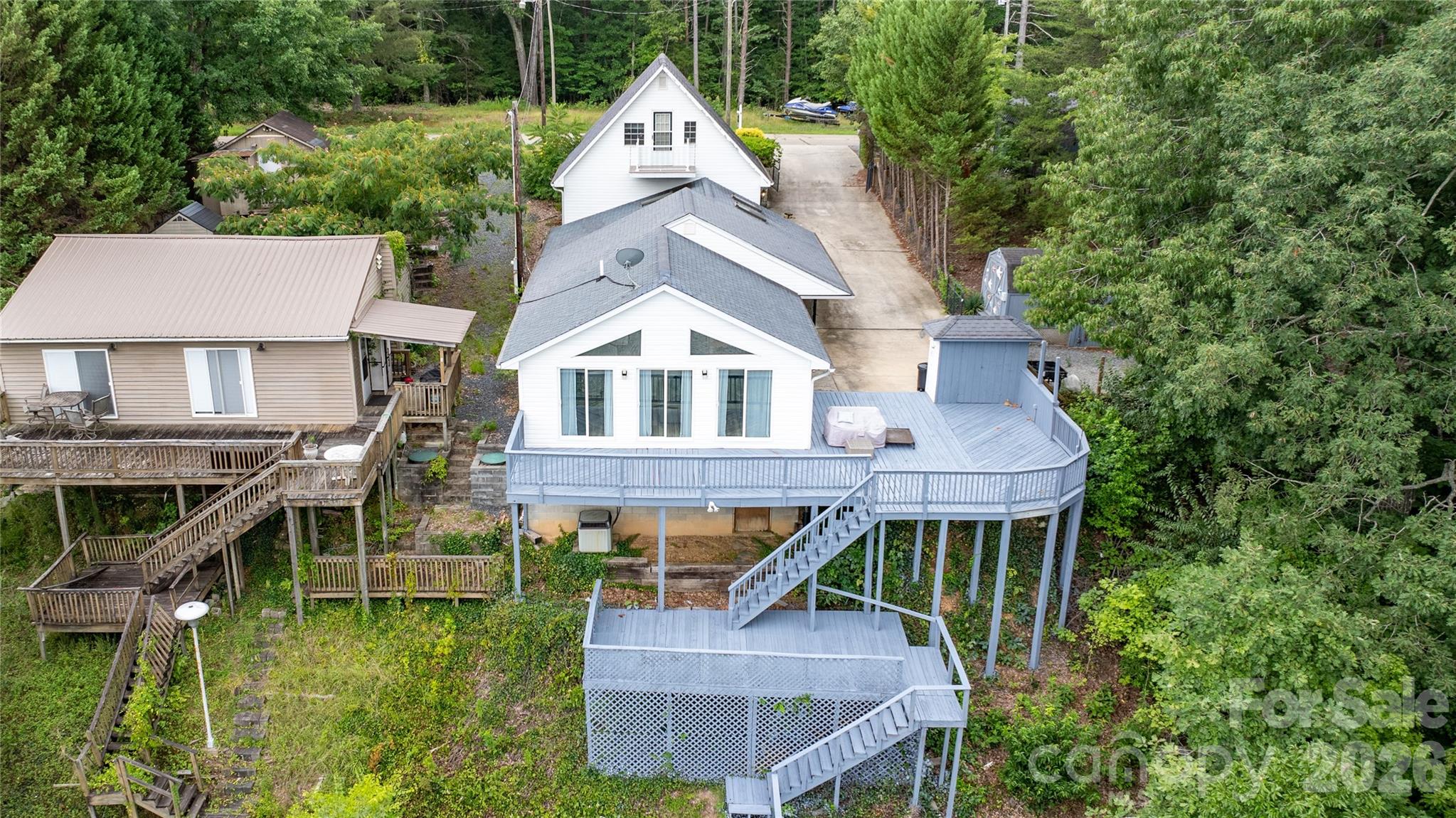 138 Strand Road