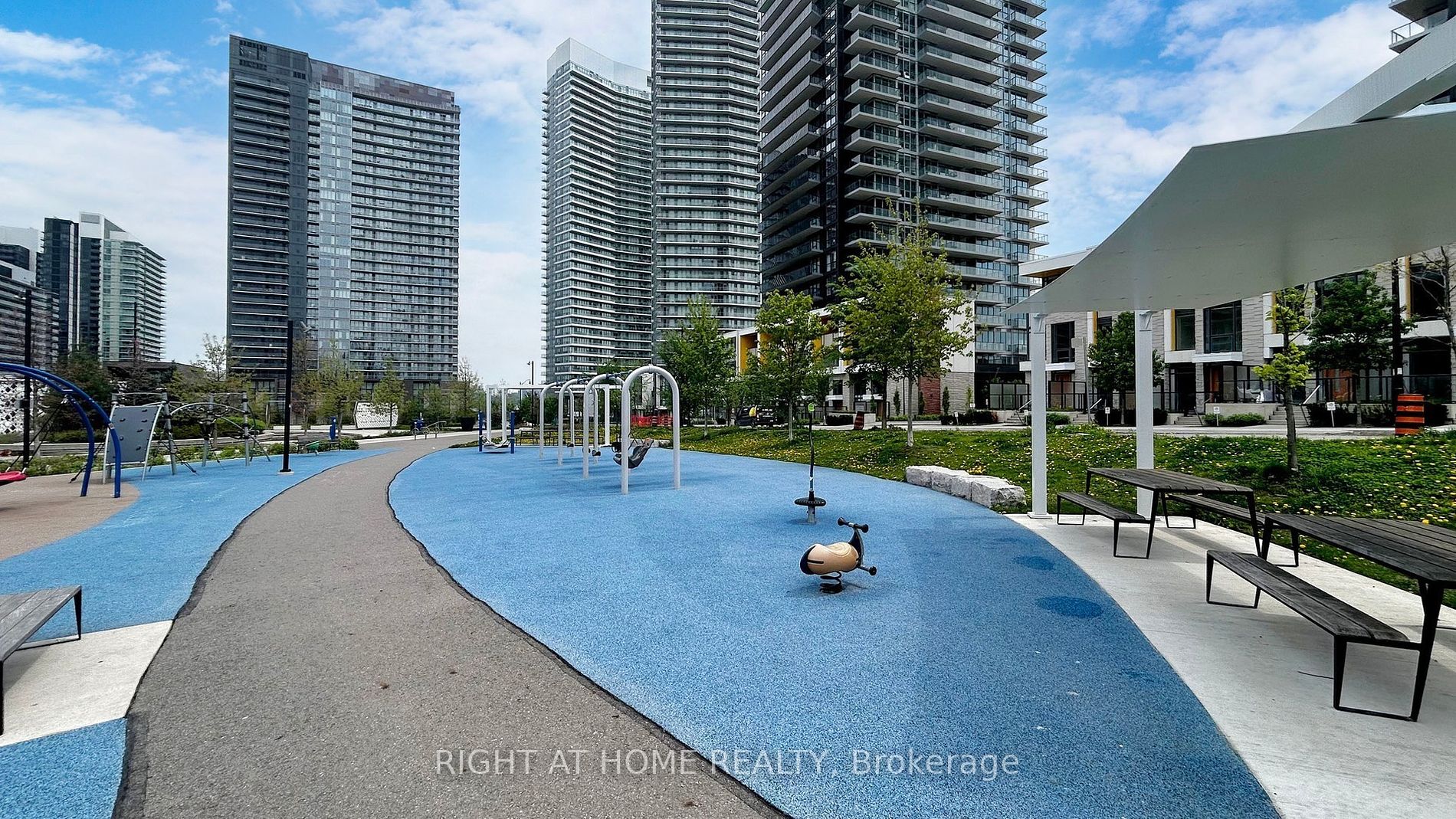 27 Mcmahon Dr 2307