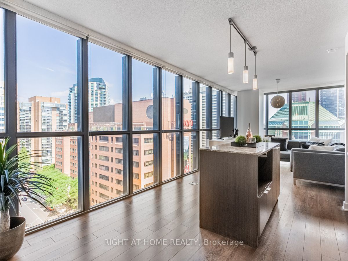 110 E Charles St 1508