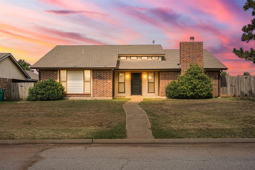 Discover this charming 3-bedroom, 2-bath home in Edmond featuring an open floor plan, bright living spaces, and a cozy fireplace for relaxing evenings. The kitchen offers plenty of room for cooking and gathering, while the spacious backyard is perfect for outdoor enjoyment. Move-in ready and full of potential, this home is waiting for its new owners to make it their own.
