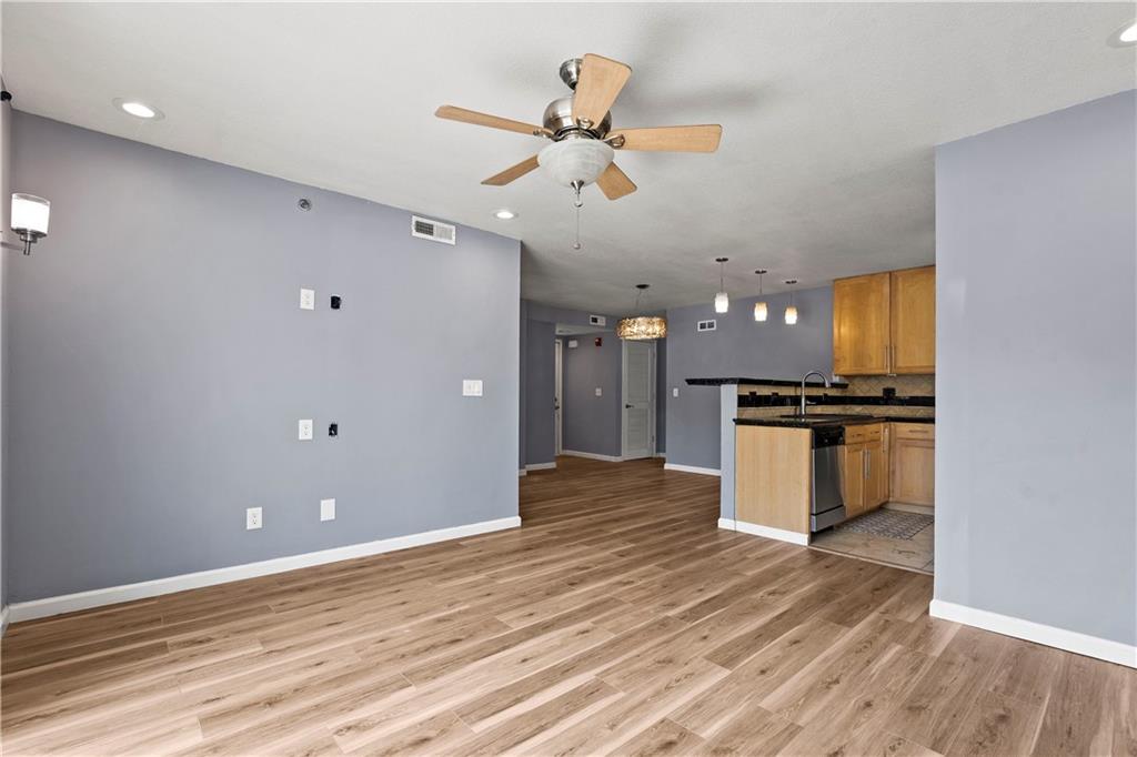 8000 N Drury Avenue 1B