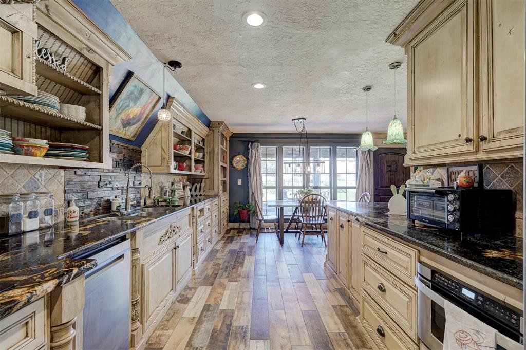308 W Harper