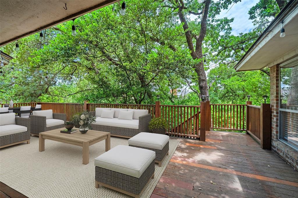 2607 Augusta Lane